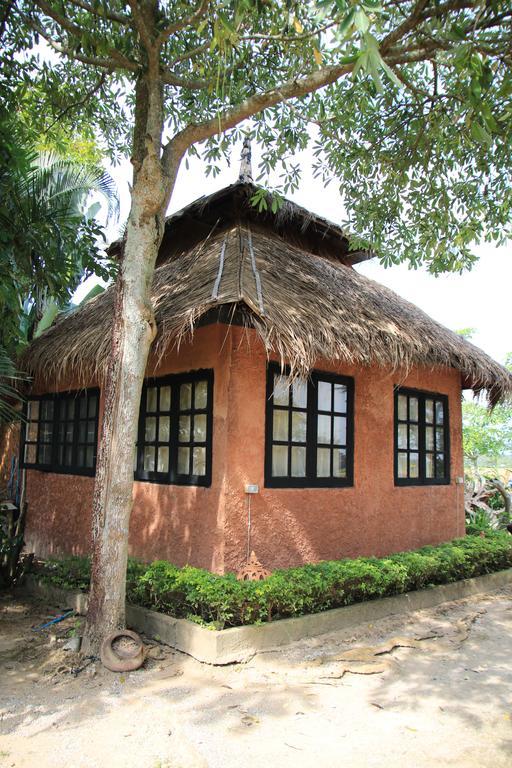Ban Din Resort Chiang Rai Mae Chan Extérieur photo